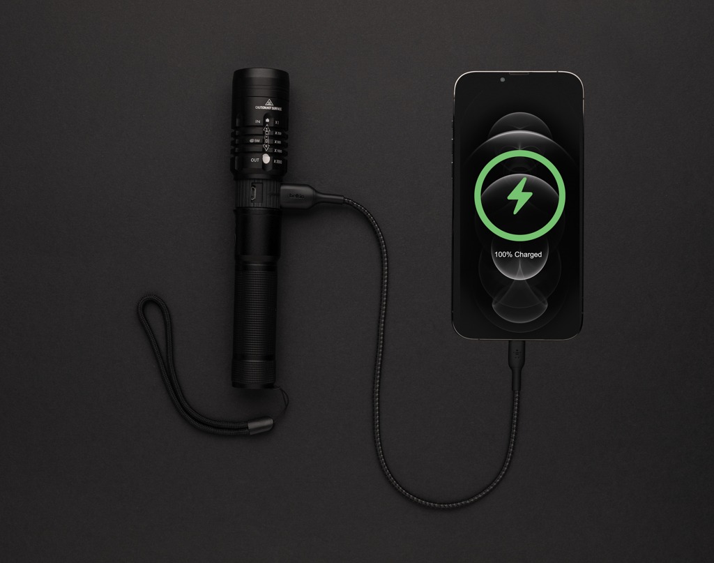 Gear X wiederaufladbare USB-Taschenlampe mit 1000 Lumen — bedruckbar als Werbeartikel