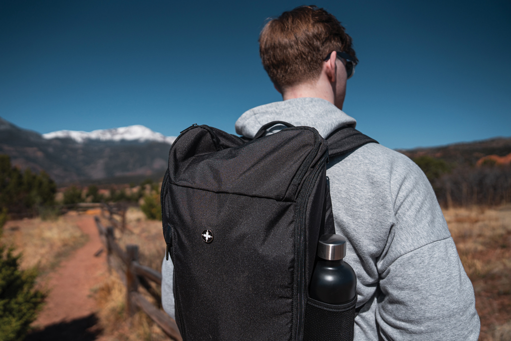 Swiss Peak AWARE Easy Access Laptop-Rucksack 15,6 Zoll aus recyceltem PET Swiss Peak AWARE Easy Access Laptop-Rucksack 15,6 Zoll aus recyceltem PET