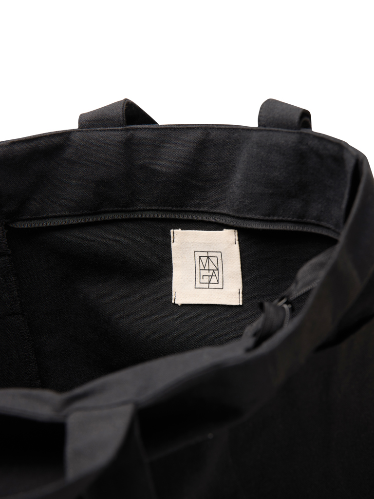 VINGA Hilo AWARE Reißverschlusstasche aus recyceltem Canvas