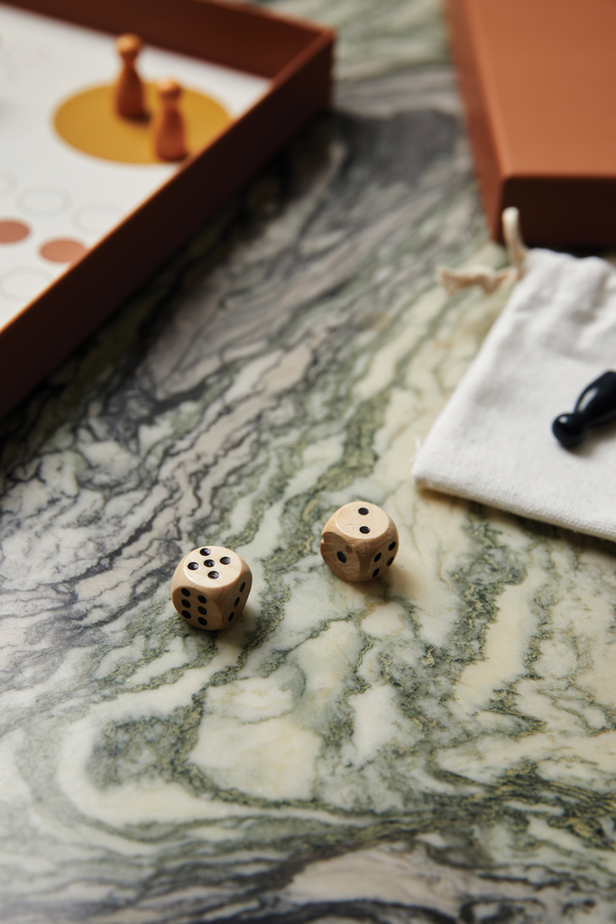 Ludo Holz & Papier – Brettspiel mit Design-Box, braun Ludo Holz & Papier – Brettspiel mit Design-Box, braun