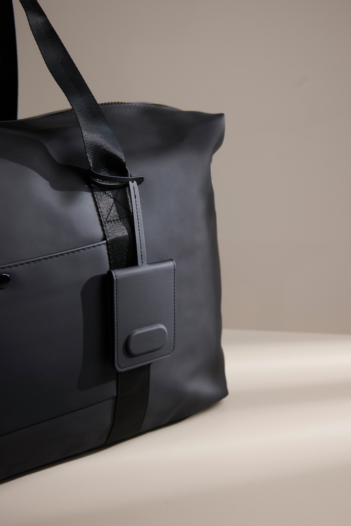 VINGA Baltimore Bluetooth-Kofferanhänger mit Dual-Finder aus RCS-recyceltem ABS VINGA Baltimore Bluetooth-Kofferanhänger mit Dual-Finder aus RCS-recyceltem ABS