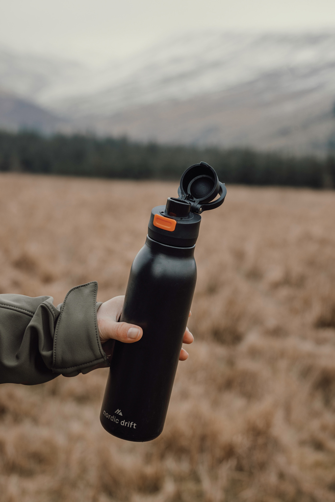 Nordic Drift Trail Wasserflasche 750ml aus 68 % recyceltem Edelstahl, RCS-zertifiziert, bedruckbar