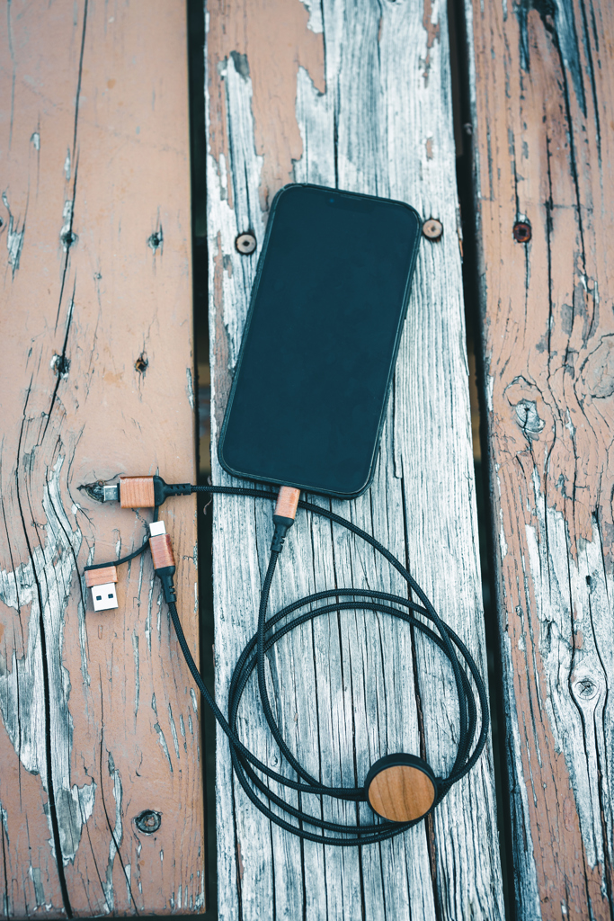 Ohio Luxus 6-in-1 Kabel Kirschholz – Exklusives Werbegeschenk mit Logo