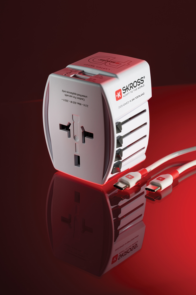 SKROSS 65W Reiseadapter USB‑C PD + USB, Kabel, weiß