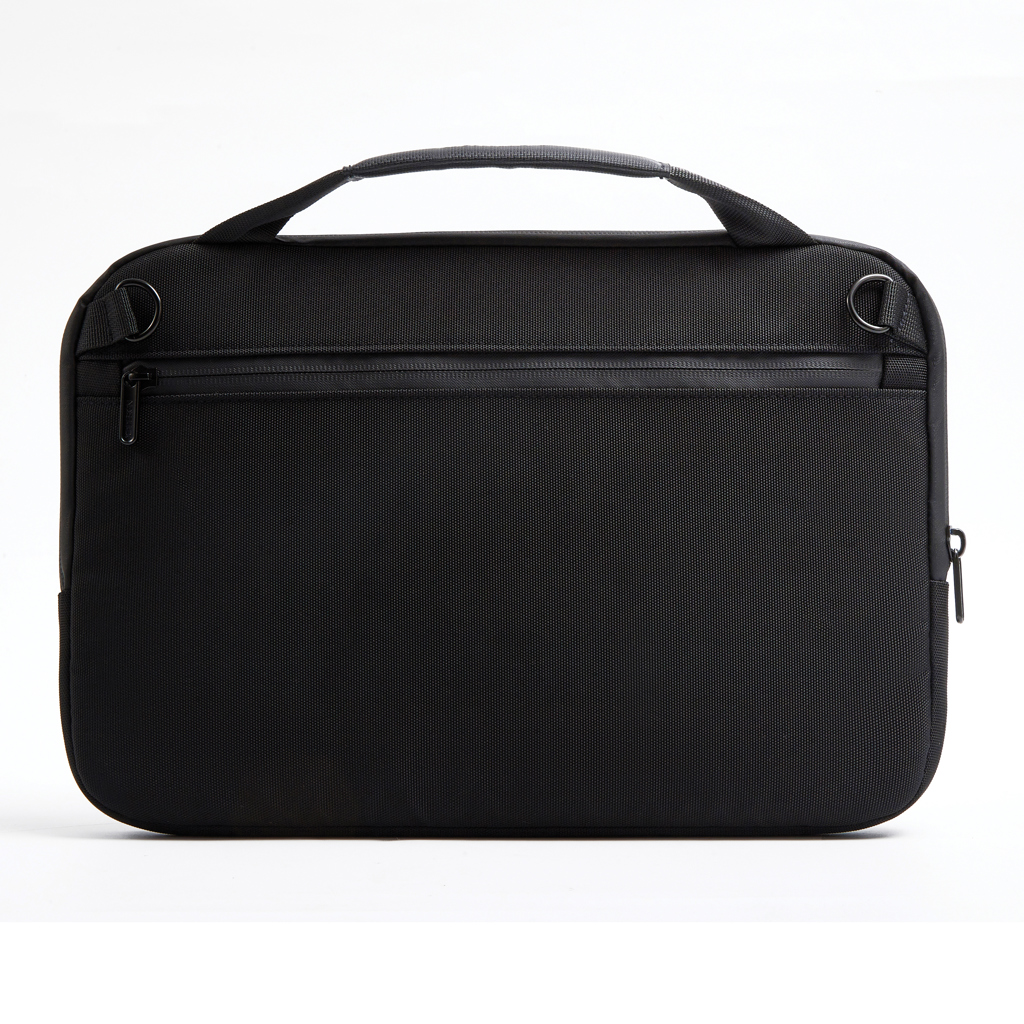 XD Design 16 Zoll Laptoptasche aus rPET, schwarz, mit Logo bedruckbar