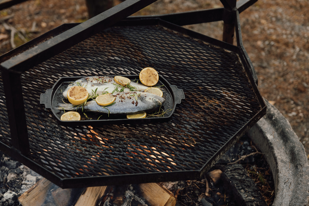 VINGA Monte Ardoise Grillplatte aus Gusseisen, 41 × 23 cm, mit Logo veredelbar VINGA Monte Ardoise Grillplatte aus Gusseisen, 41 × 23 cm, mit Logo veredelbar