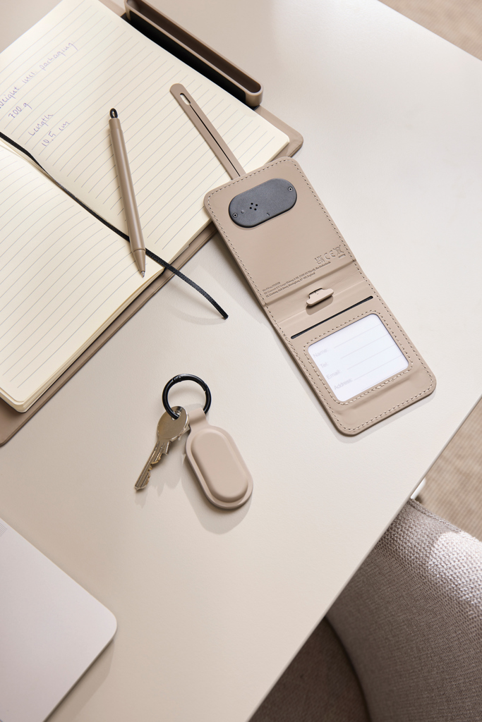 VINGA Baltimore Bluetooth-Kofferanhänger mit Dual-Finder aus RCS-recyceltem ABS