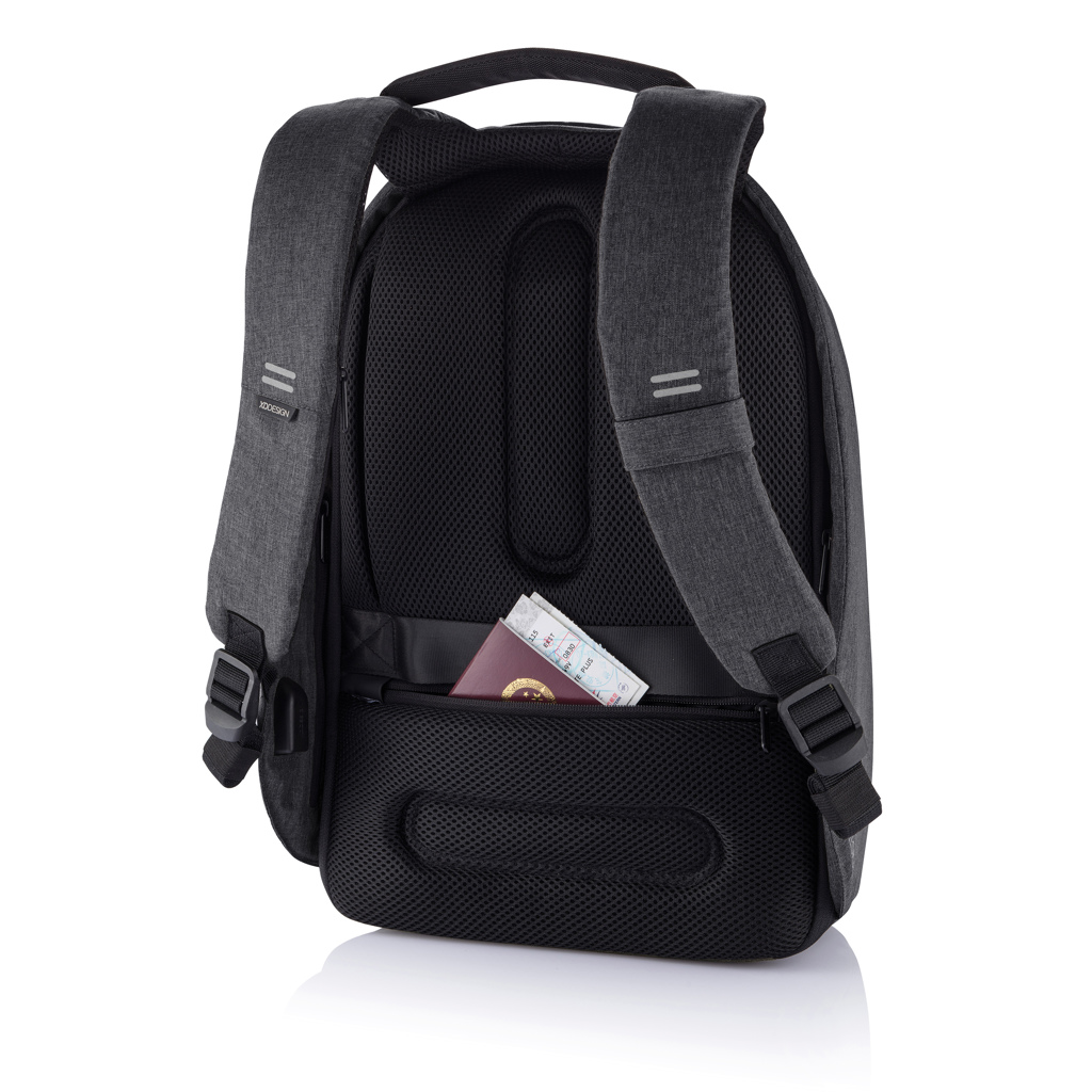 XD Design Bobby Hero Regular Anti-Diebstahl-Rucksack aus rPET mit Logodruck XD Design Bobby Hero Regular Anti-Diebstahl-Rucksack aus rPET mit Logodruck