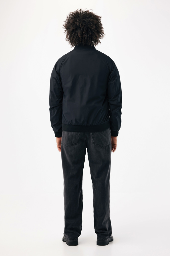 IQONIQ Odin Urban Jacke aus 100 % recyceltem Polyester, GRS-zertifiziert, mit individueller Stickerei oder Druck IQONIQ Odin Urban Jacke aus 100 % recyceltem Polyester, GRS-zertifiziert, mit individueller Stickerei oder Druck