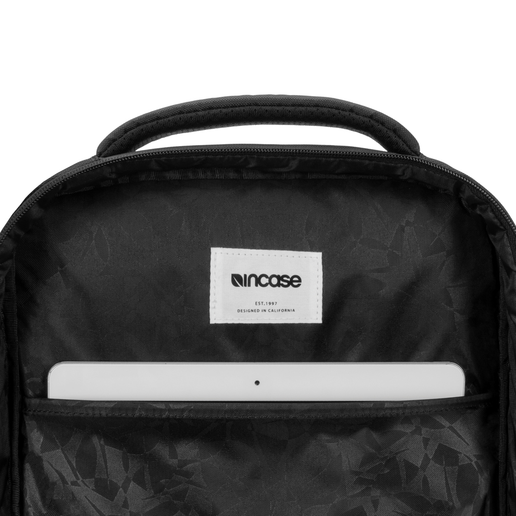 Incase ICON Slim Pack Laptop-Rucksack 16 Zoll aus Nylon mit Logo-Bestickung Incase ICON Slim Pack Laptop-Rucksack 16 Zoll aus Nylon mit Logo-Bestickung