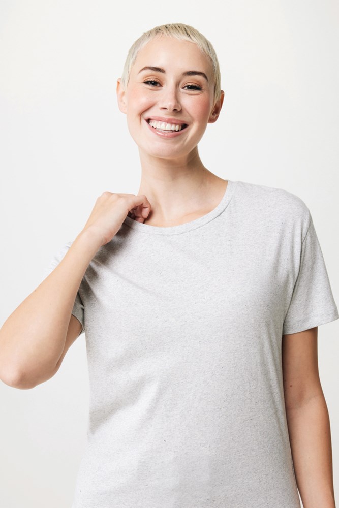 Iqoniq Yala Damen T-Shirt aus 70% Bio- und 30% recycelter Baumwolle – Perfektes Event-Werbegeschenk mit Logo