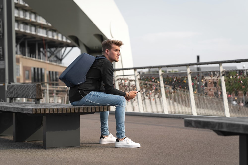 Bobby Hero Regular Rucksack mit USB – Perfektes Werbegeschenk für Events