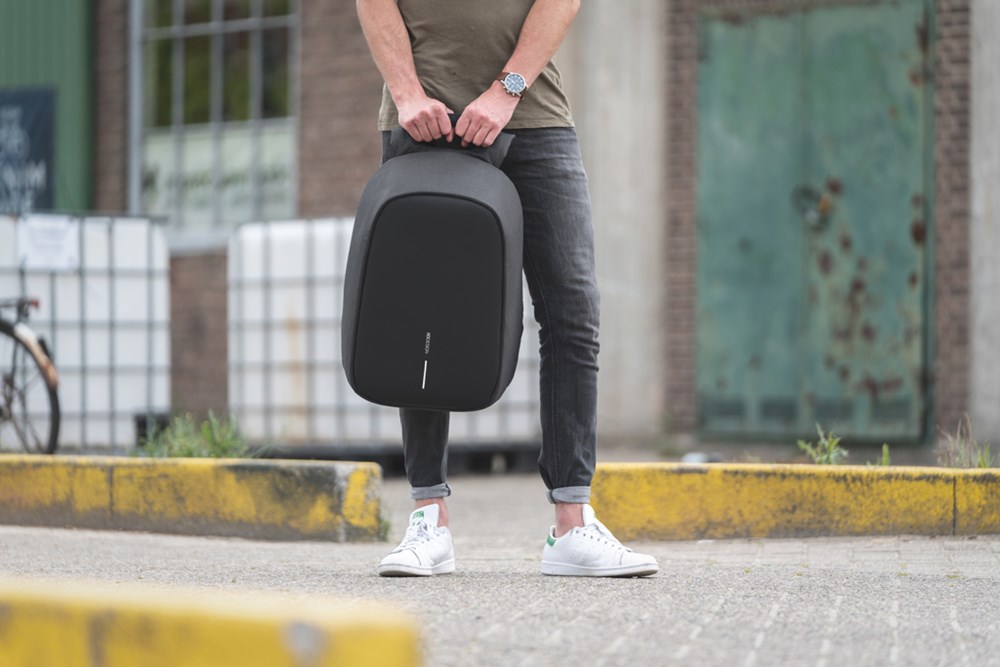 Bobby Hero Regular Rucksack rPET mit USB Werbegeschenk für Events