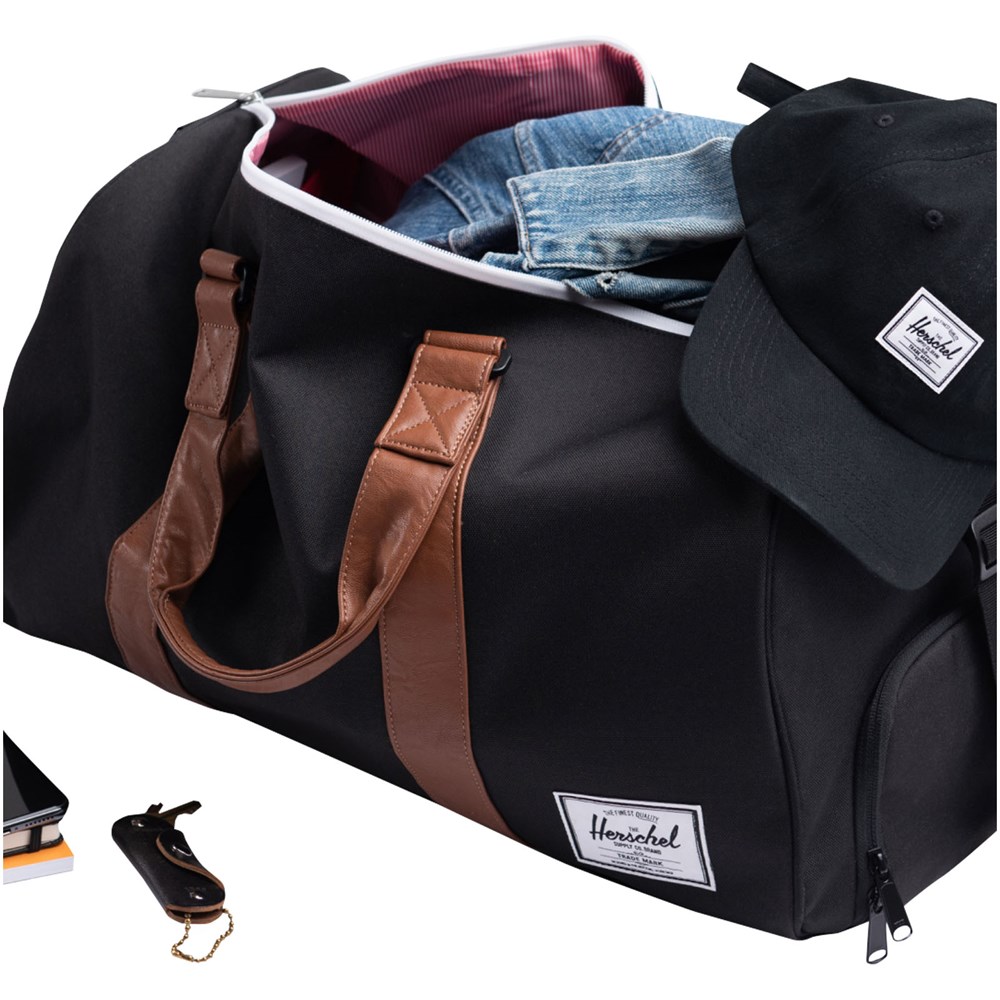 Herschel Novel™ EcoSystem™ TravelMate 43L – Ideal für Events & Messen