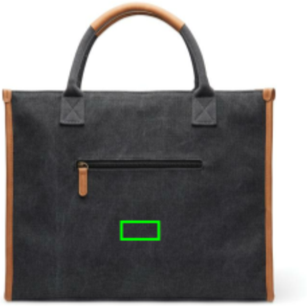 Standskizze: Druckverfahren PU-Etikett Sortino auf Position „Artikel Vorderseite“ – VINGA Bosler Bürotasche aus RCS-Canvas (recycelt), 17 Zoll Laptopfach, individuell bedruckbar