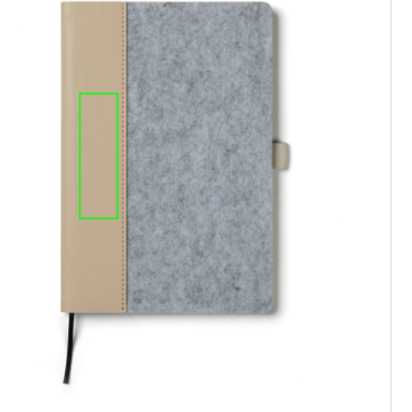 Standskizze: Druckverfahren CO2 Gravur auf Position „Artikel Vorderseite links (max. 25 x 80 mm)“ – VINGA Albon A5-Notizbuch aus GRS-Recyclingfilz mit Stifthalter