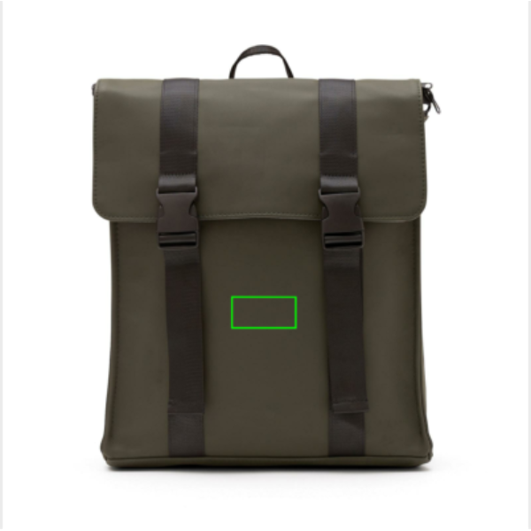 Standskizze: Druckverfahren PU-Etikett Baltimore grün auf Position „Artikel Vorderseite“ – VINGA Baltimore Rucksack mit 17-Zoll-Laptopfach zum Bedrucken