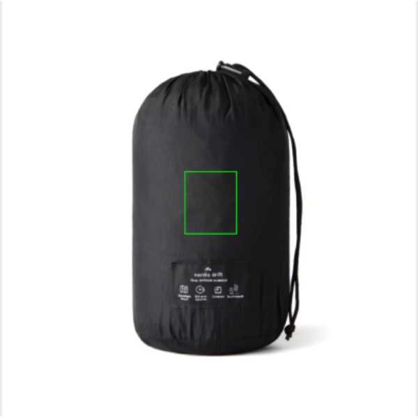 Standskizze: Druckverfahren Digital Transfer auf Position „Hülle (max. 50 x 60 mm)“ – Nordic Drift Outdoor-Hängematte aus GRS-Nylon, mit Logo bedruckbar