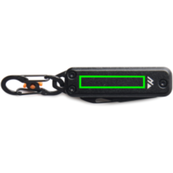 Standskizze: Druckverfahren Lasergravur auf Position „Artikel Vorderseite“ – Nordic Drift Adventure Keychain Tool — 4-in-1-Multitool Edelstahl