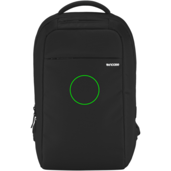 Standskizze: Druckverfahren Bestickung auf Position „Artikel Vorderseite (max. 50 x 50 mm)“ – Incase ICON Lite Pack Laptop-Rucksack 16 Zoll aus Nylon, mit Logo bestickbar